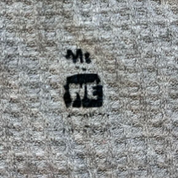 Me to We Grey Crop Long Sleeve - Picture 4 of 8